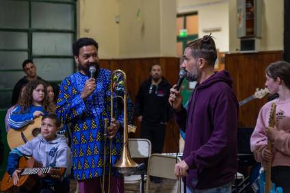 El reconocido músico y productor Delfeayo Marsalis dio una clase en Cañuelas